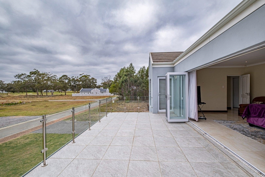 4 Bedroom Property for Sale in Wedgewood Golf Estate Eastern Cape